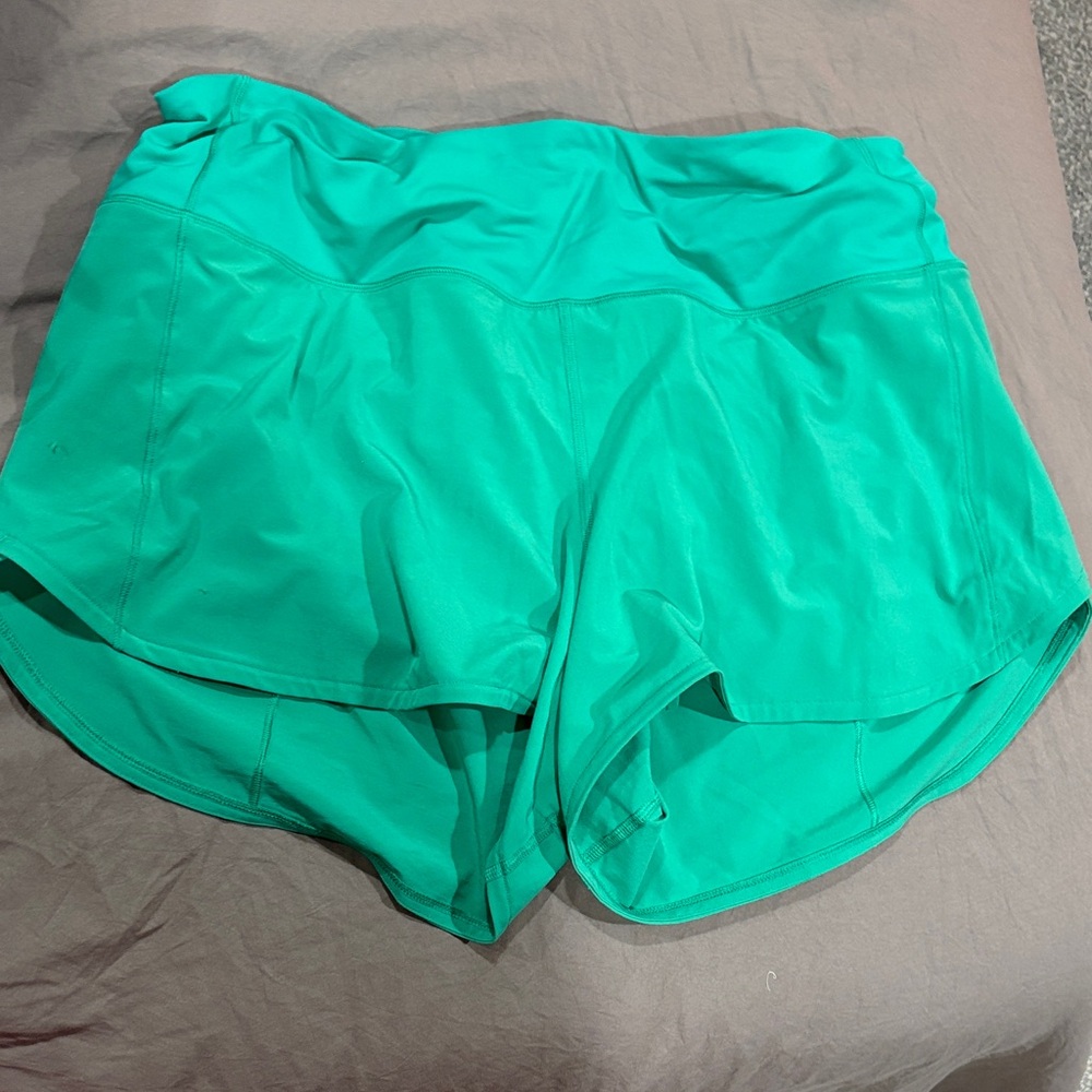 Lululemon 2.5” Speed Up Shorts